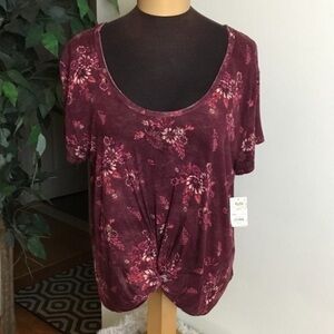 Mudd Women’s Large Burgundy Floral Twist Front Short Sleeve Tee NWT